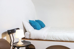 Studio flat in the historical center by Wonderful Italy